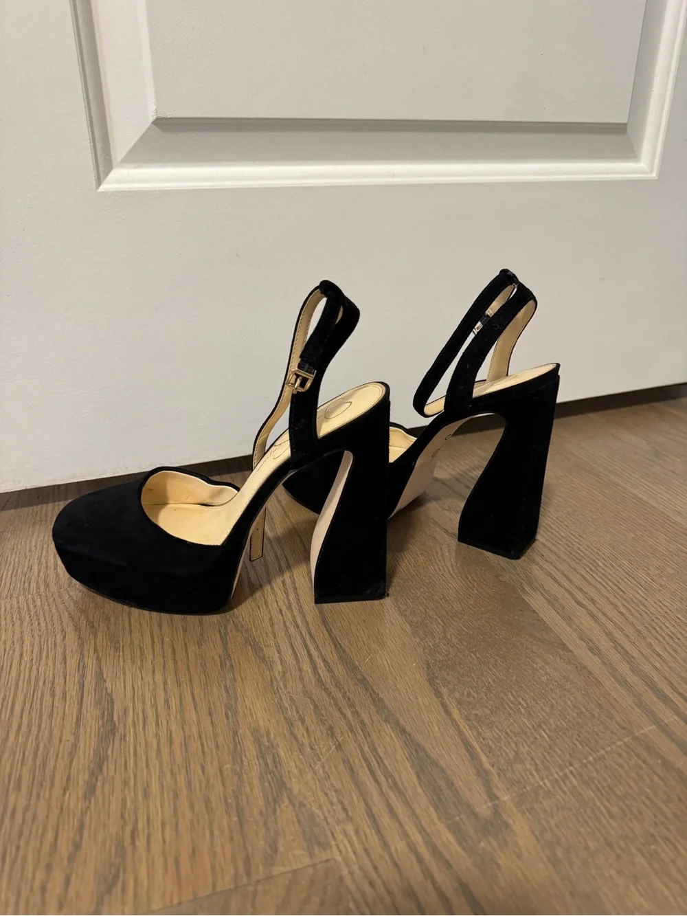 Jessica Simpson Black Platform High Heel Pumps